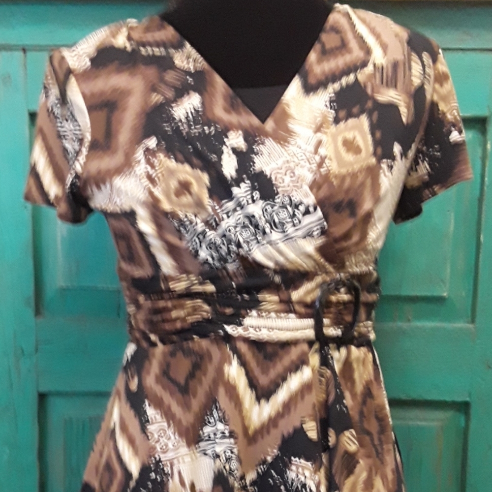 NWOT Women's R M Richards Top Sz. 10P